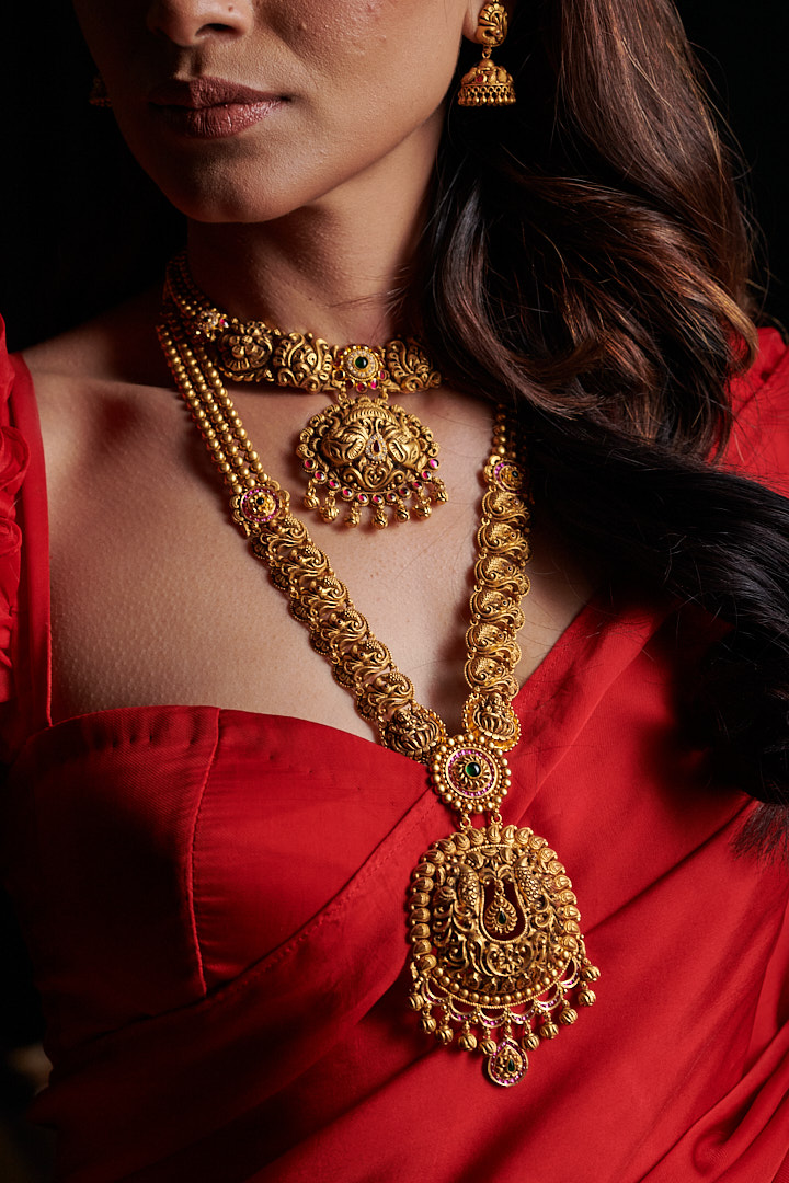 Custom handcrafted gold jewellery